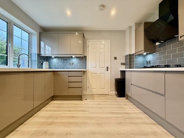 Whitworth Road, Swindon SN25